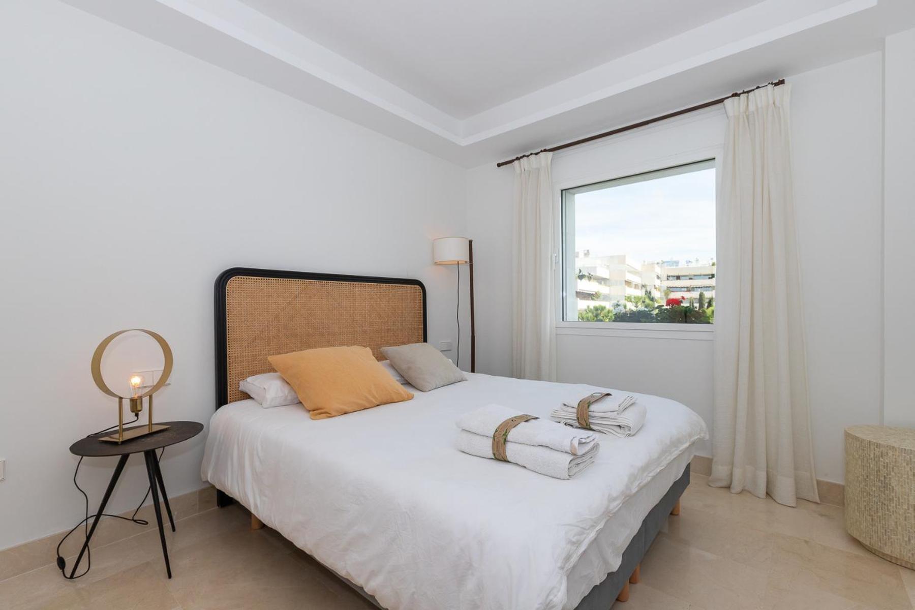 Lujoso Apartamento Con Piscina En Paseo Maritimo 마르베야 외부 사진