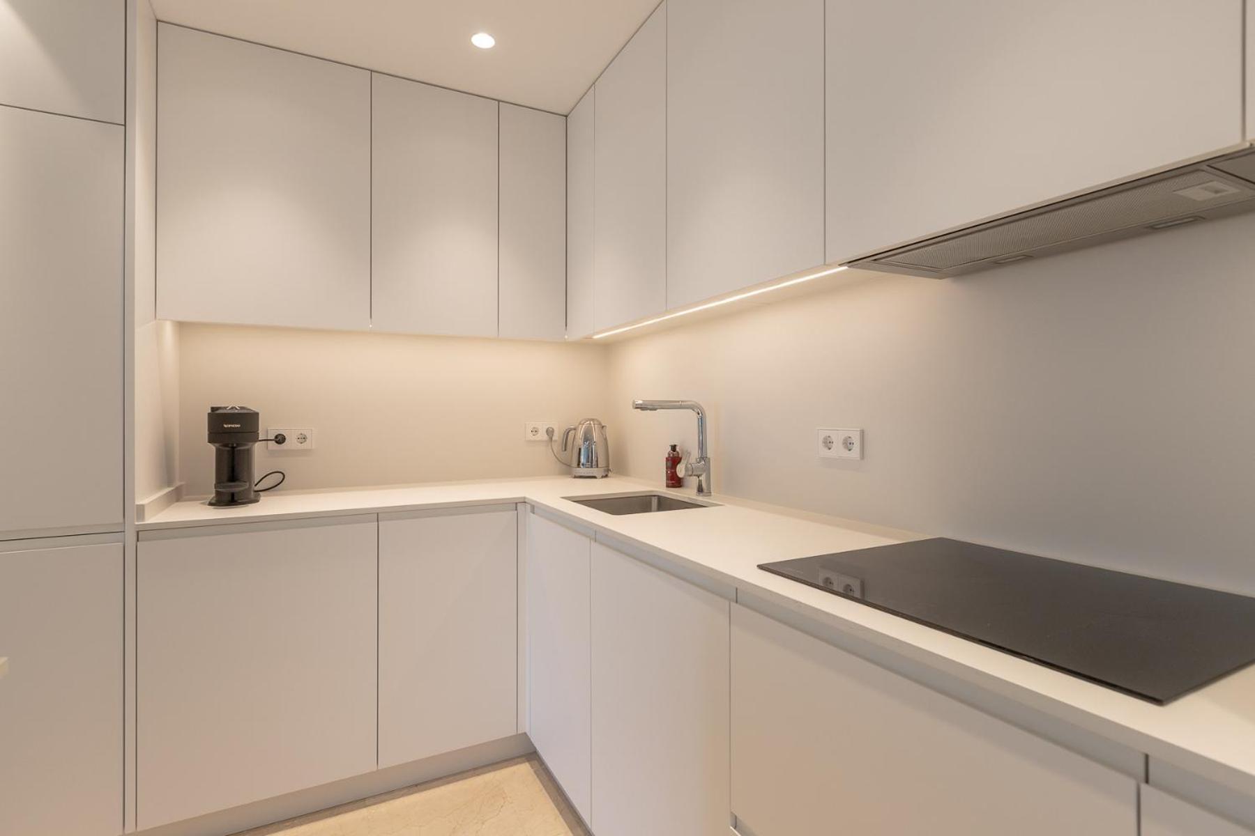 Lujoso Apartamento Con Piscina En Paseo Maritimo 마르베야 외부 사진